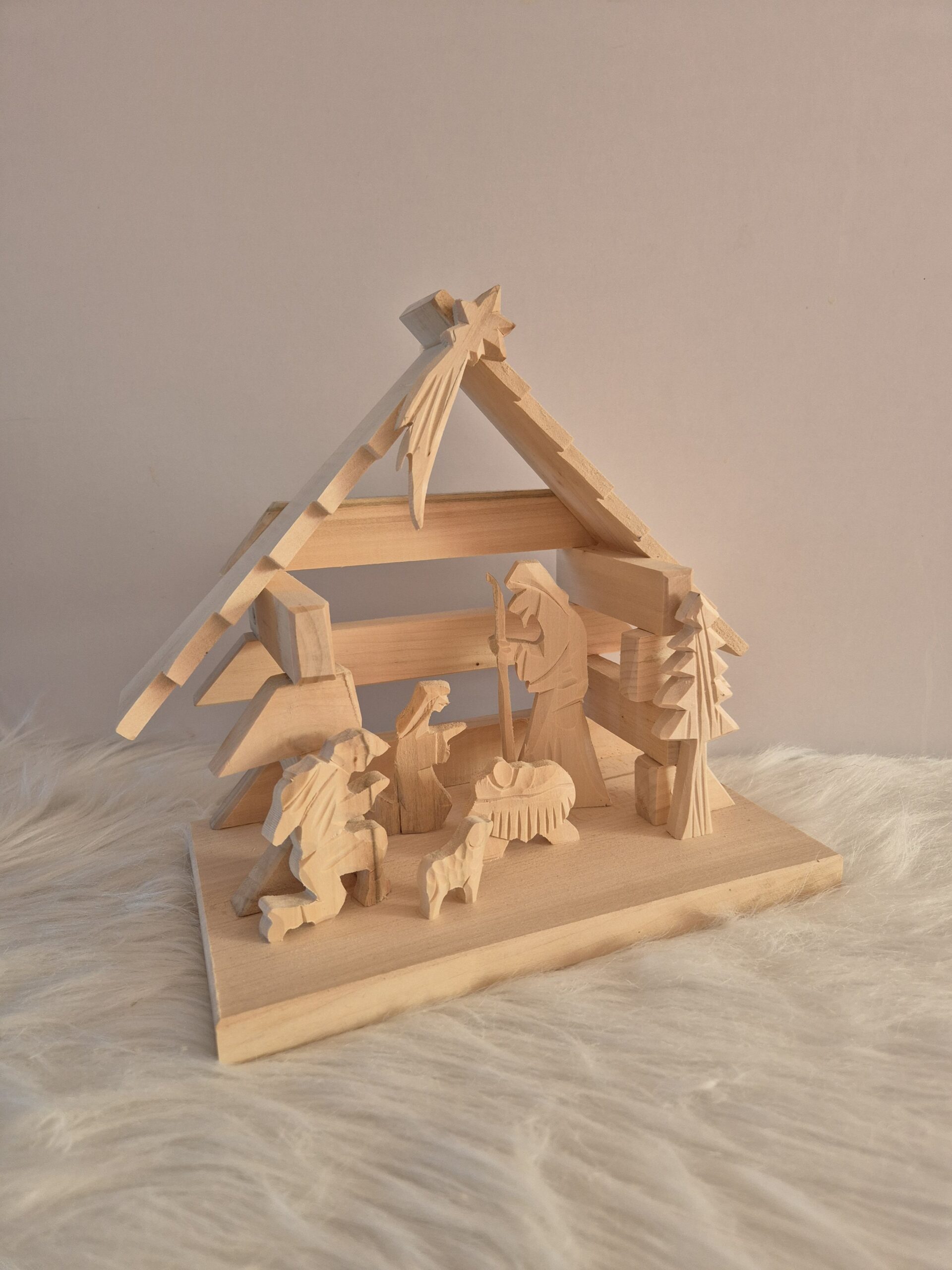 Szopka Bożonarodzeniowa drewniana