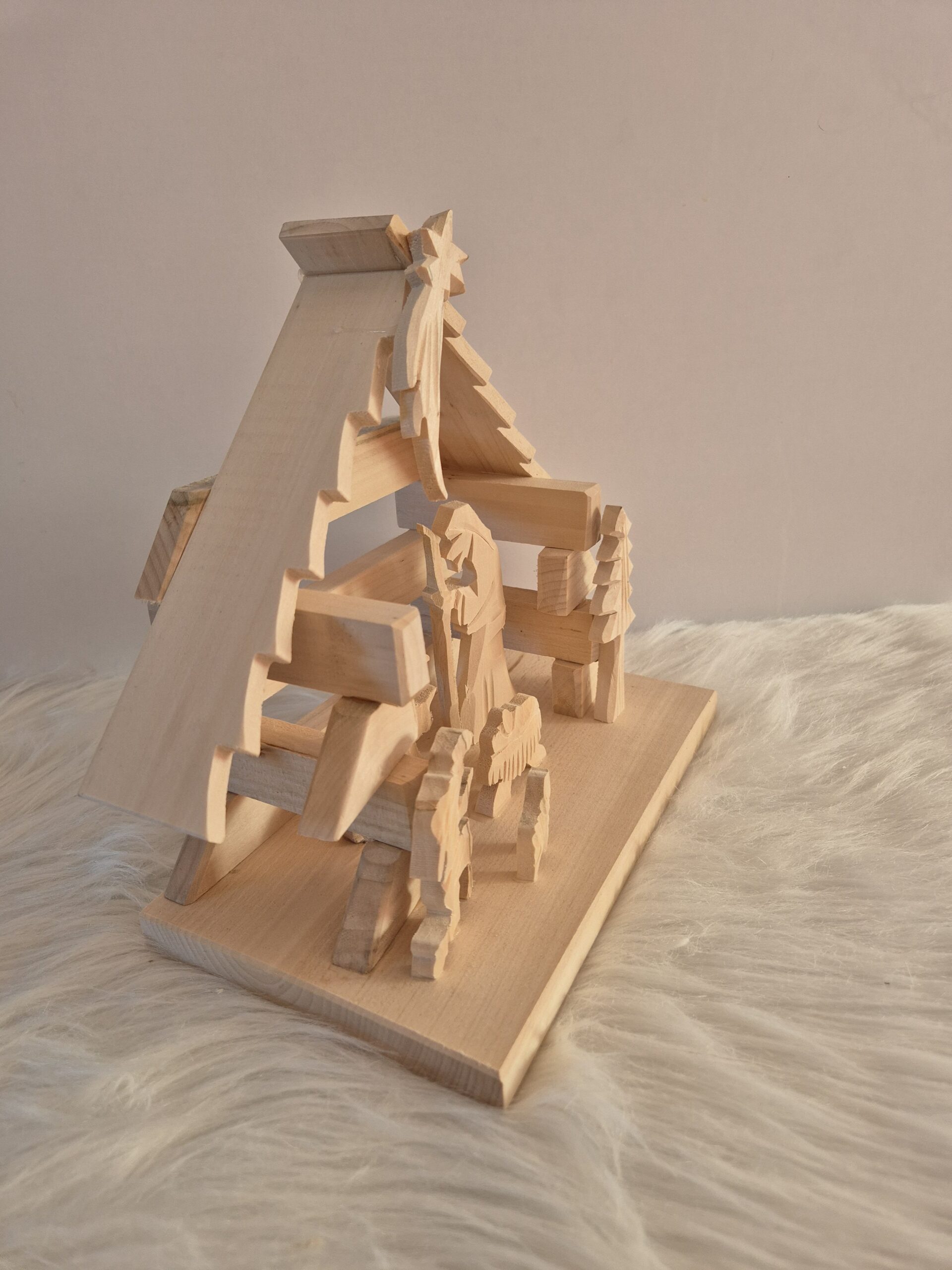 Szopka Bożonarodzeniowa drewniana