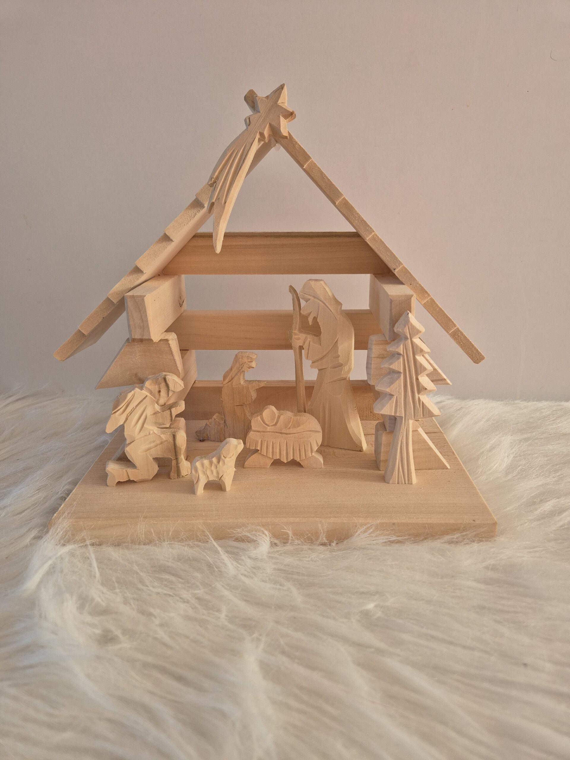 Szopka Bożonarodzeniowa drewniana